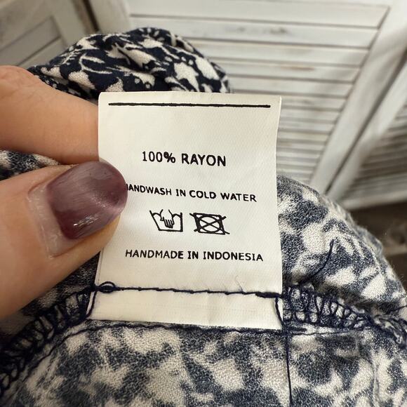 FAITHFUL THE BRAND Women's Size Small Urban Jumpsuit Flare Leg Winter Tales Navy - Picture 9 of 16